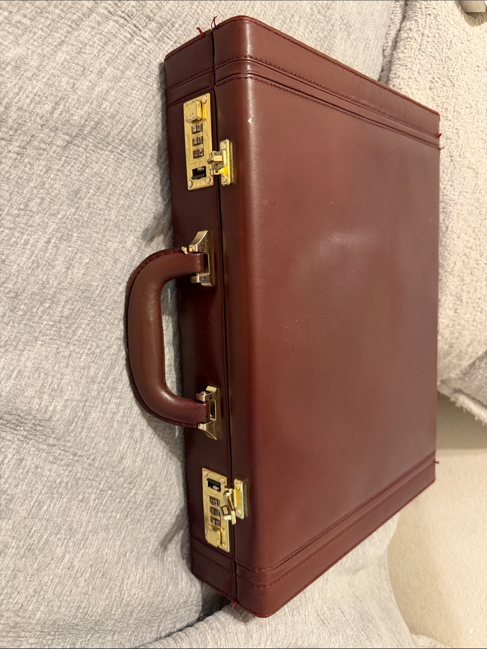 Presto Leather Classic Brown Leather Briefcase with Gold Hardware Vintage!!